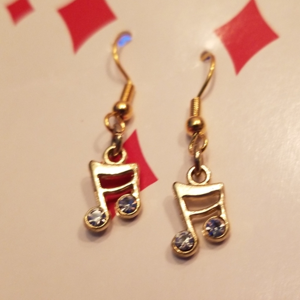 Earrings - Picture 2 of 4